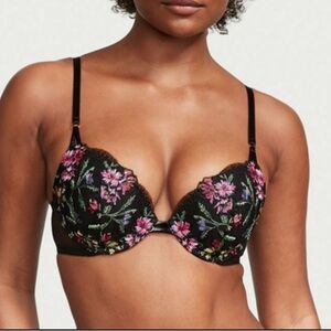 Victoria's Secret Very Sexy Floral Embroidered Push-Up Bra 32B
